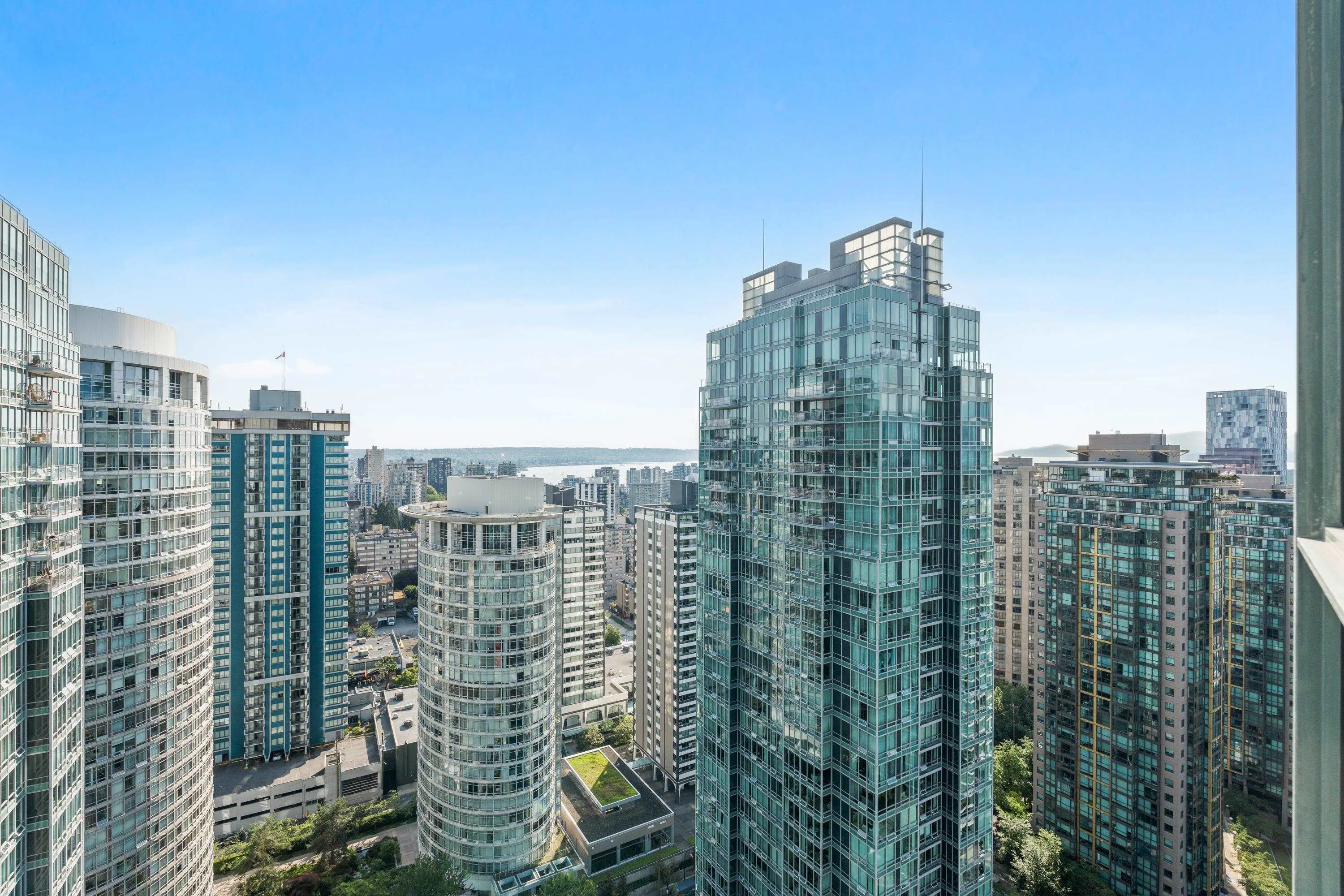 3103 1239 W Georgia Street