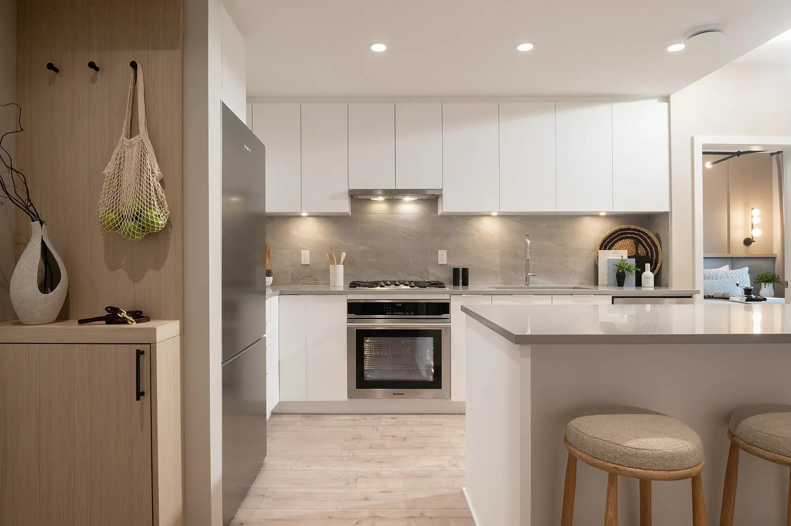 110 625 Cottonwood Avenue