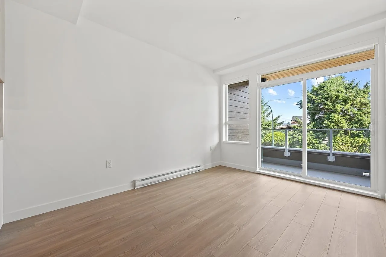 208 723 Grover Avenue