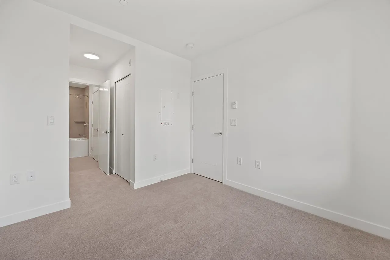 208 723 Grover Avenue