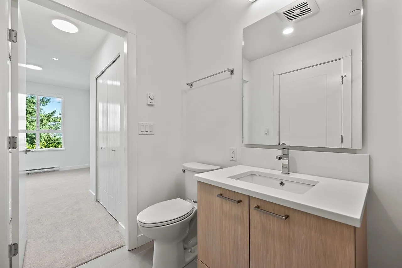 208 723 Grover Avenue