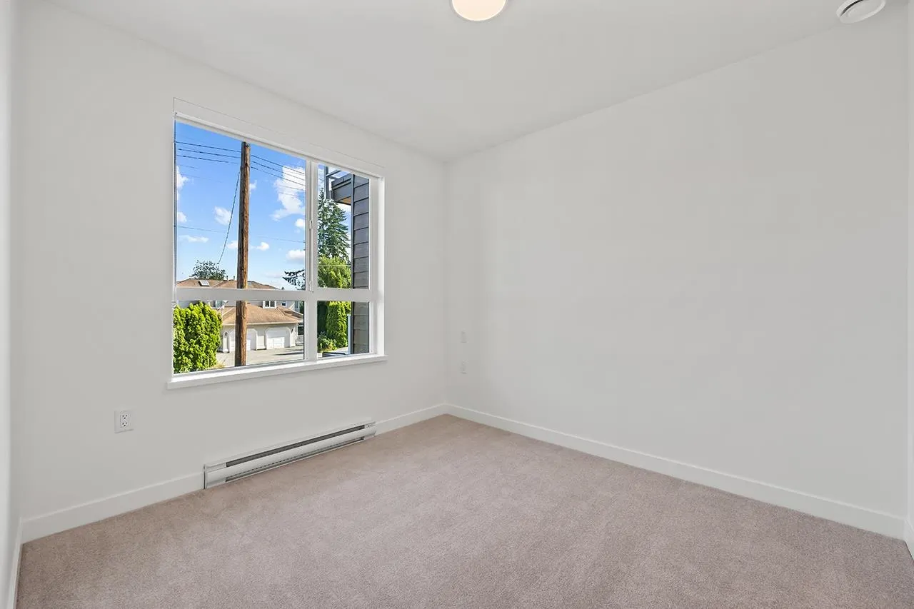 208 723 Grover Avenue