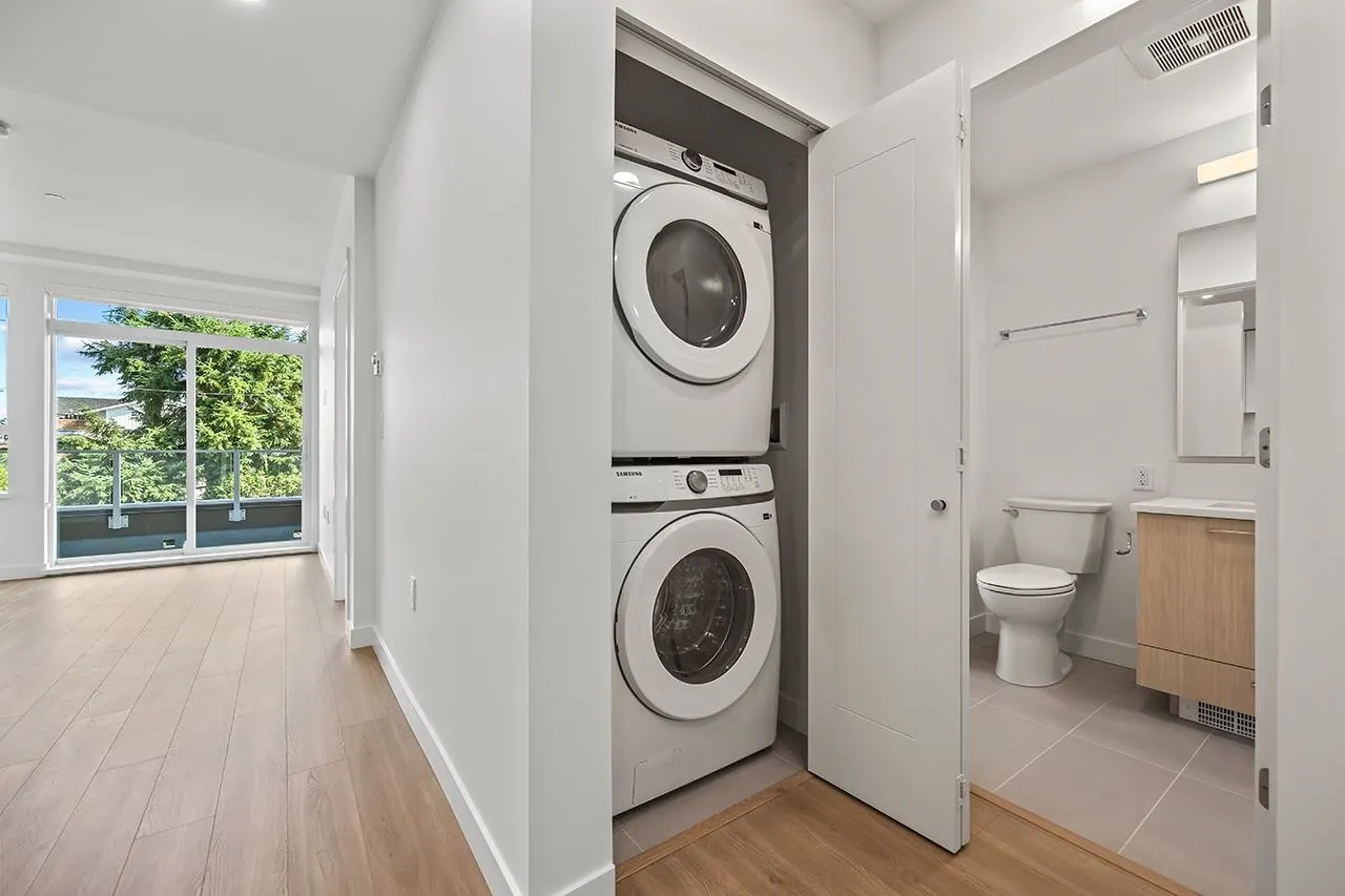 208 723 Grover Avenue