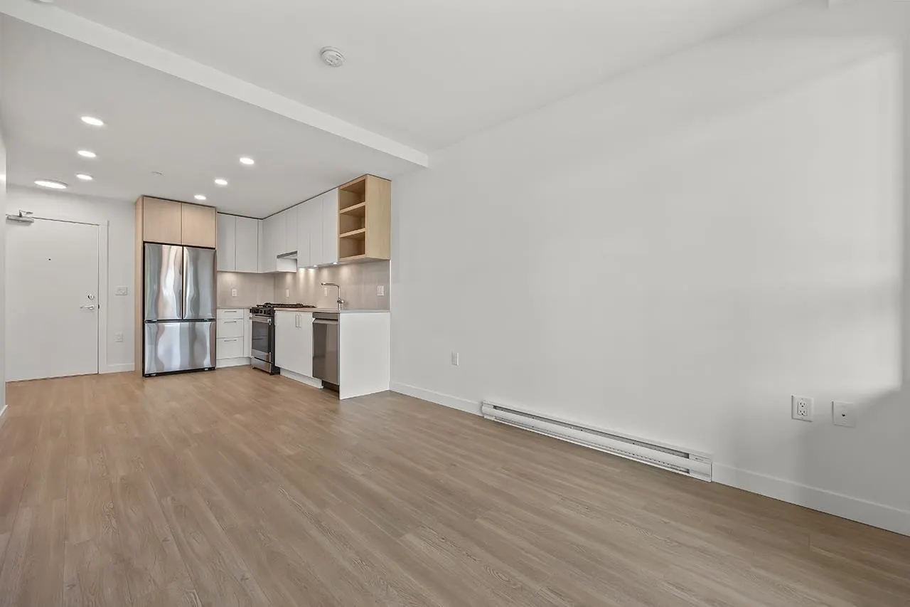 208 723 Grover Avenue