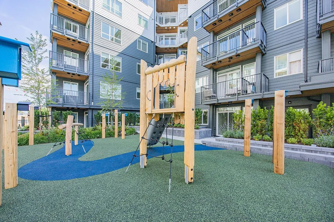 208 723 Grover Avenue