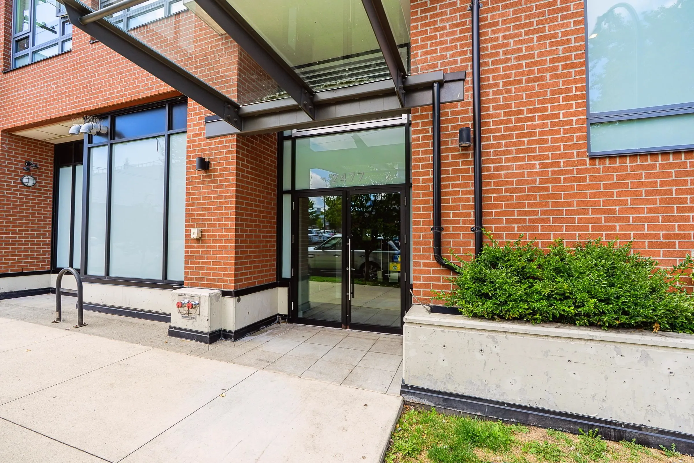 305 2477 Carolina Street