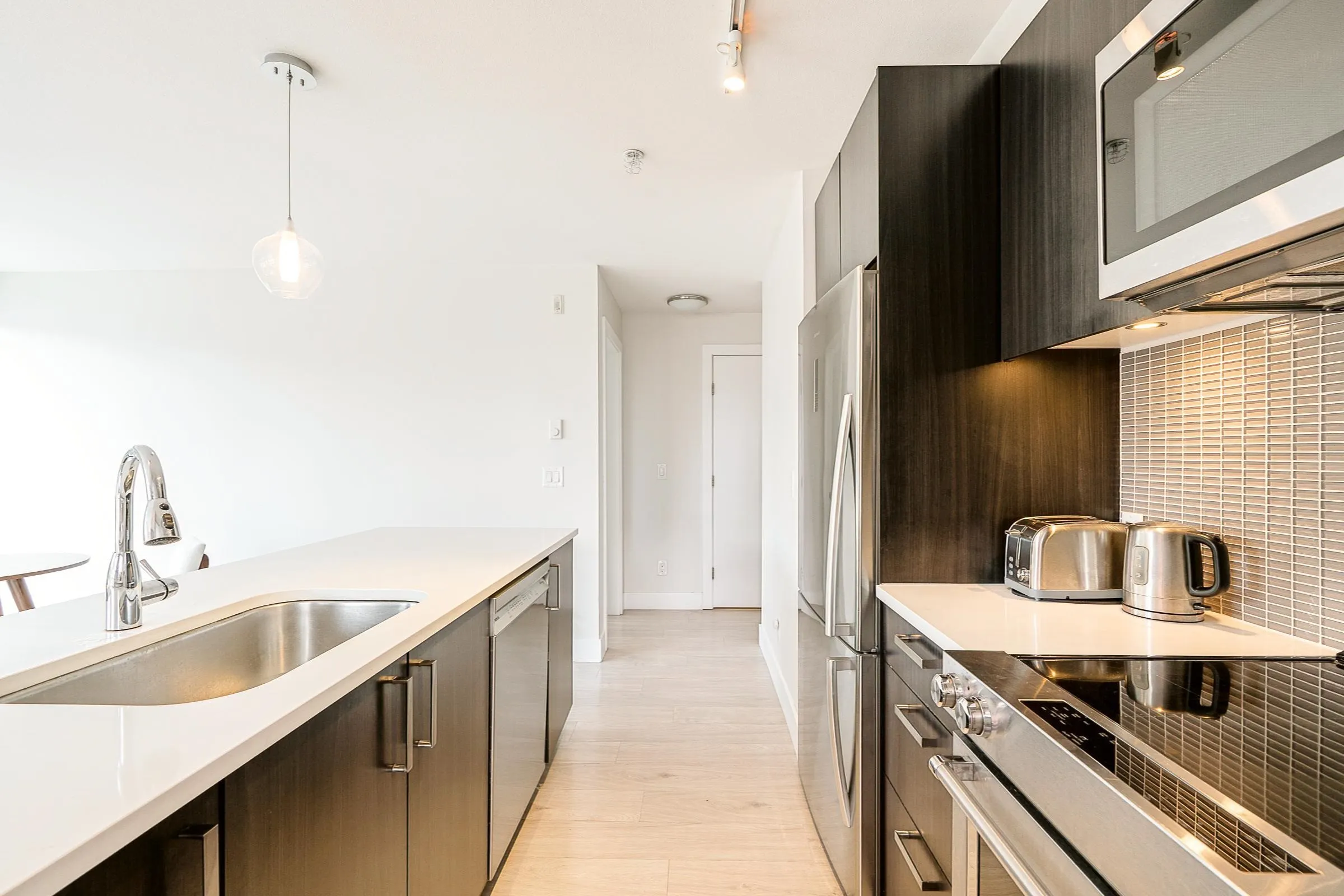 305 2477 Carolina Street