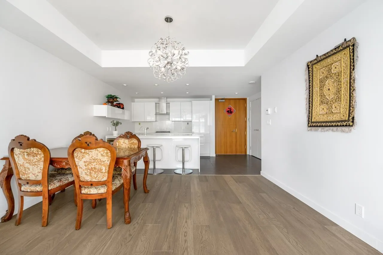 705 5177 Brighouse Way