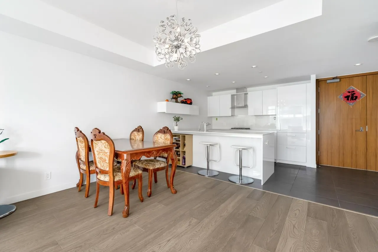 705 5177 Brighouse Way