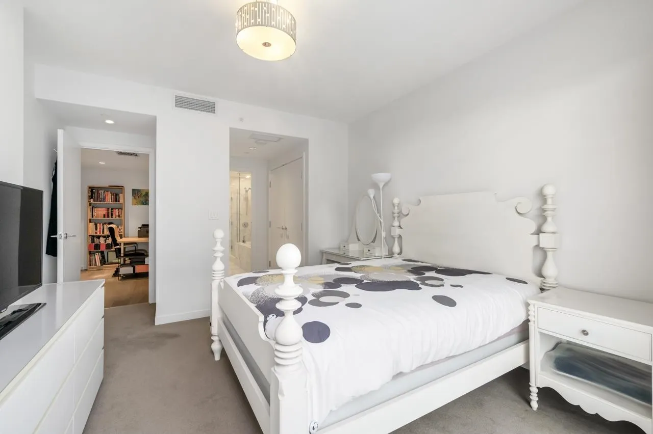 705 5177 Brighouse Way