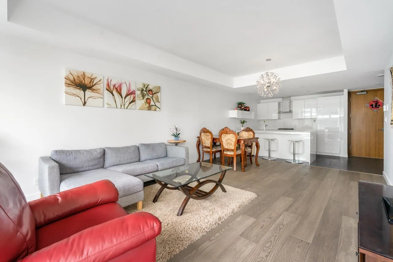 705 5177 Brighouse Way