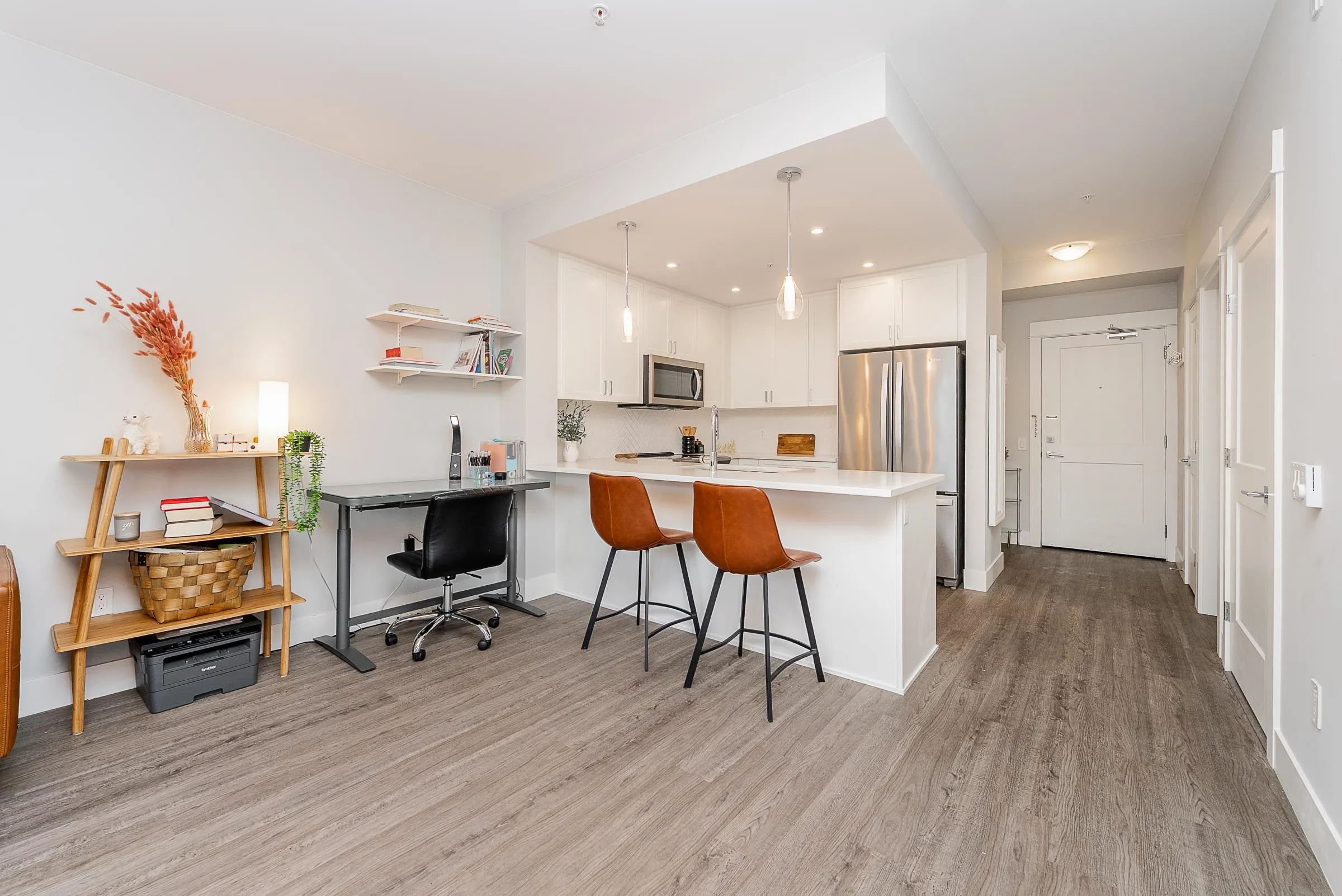 3223 2180 Kelly Avenue