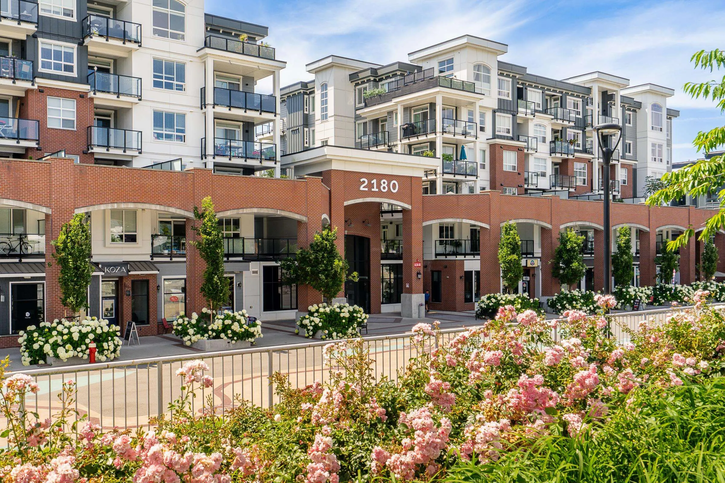 3223 2180 Kelly Avenue