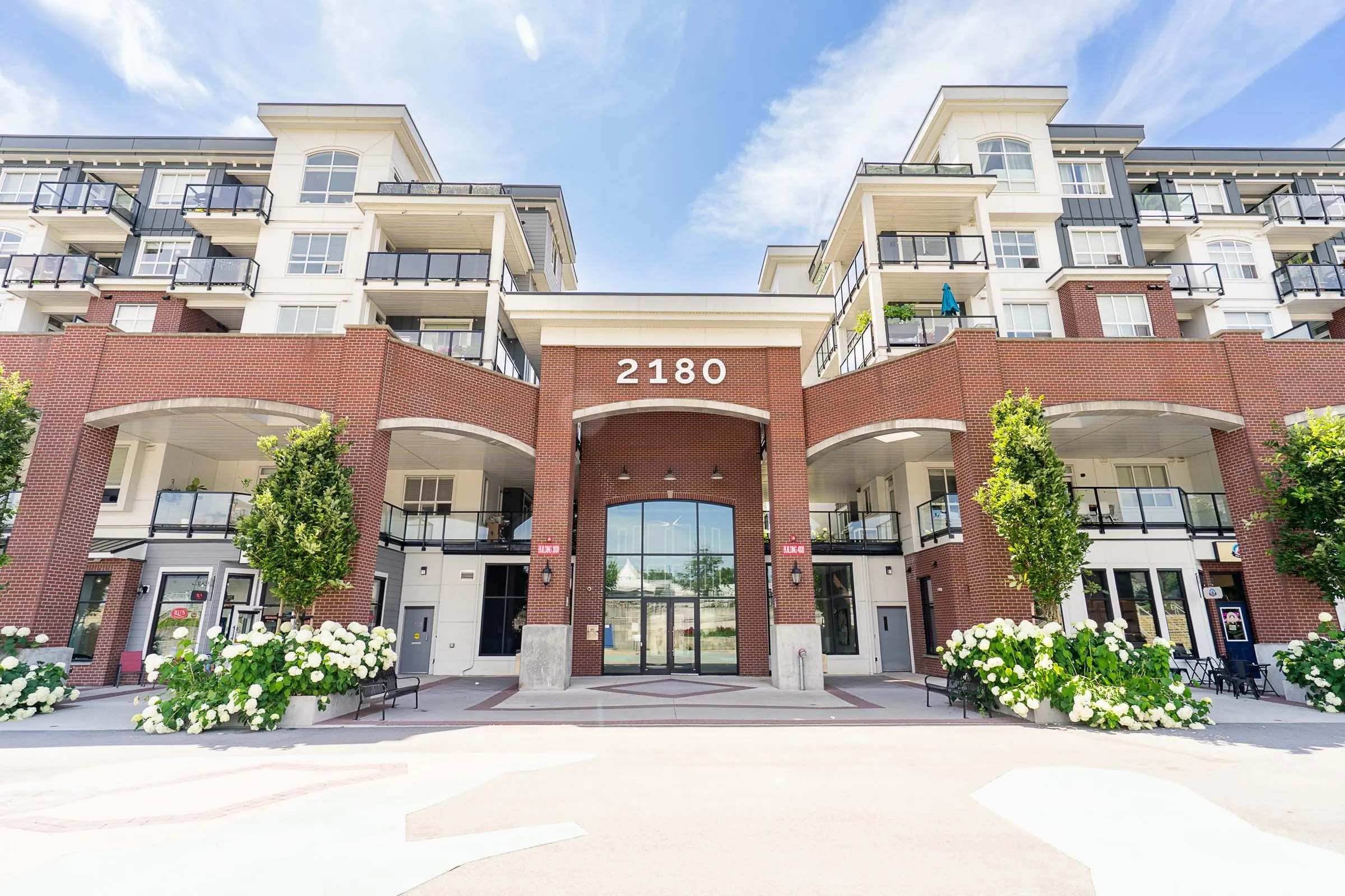 3223 2180 Kelly Avenue