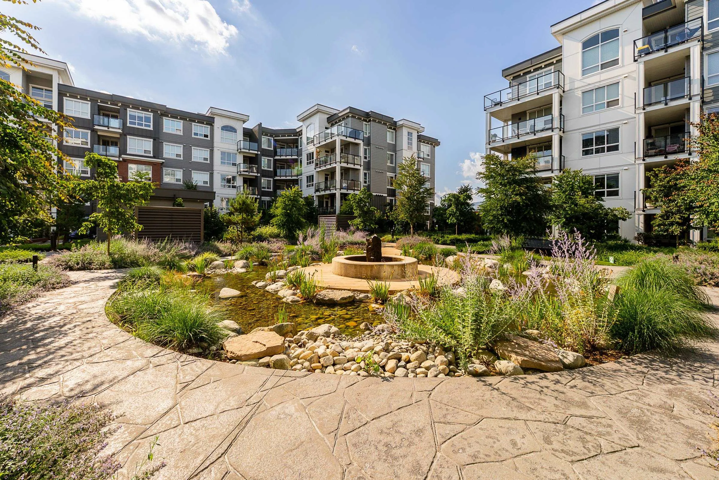 3223 2180 Kelly Avenue