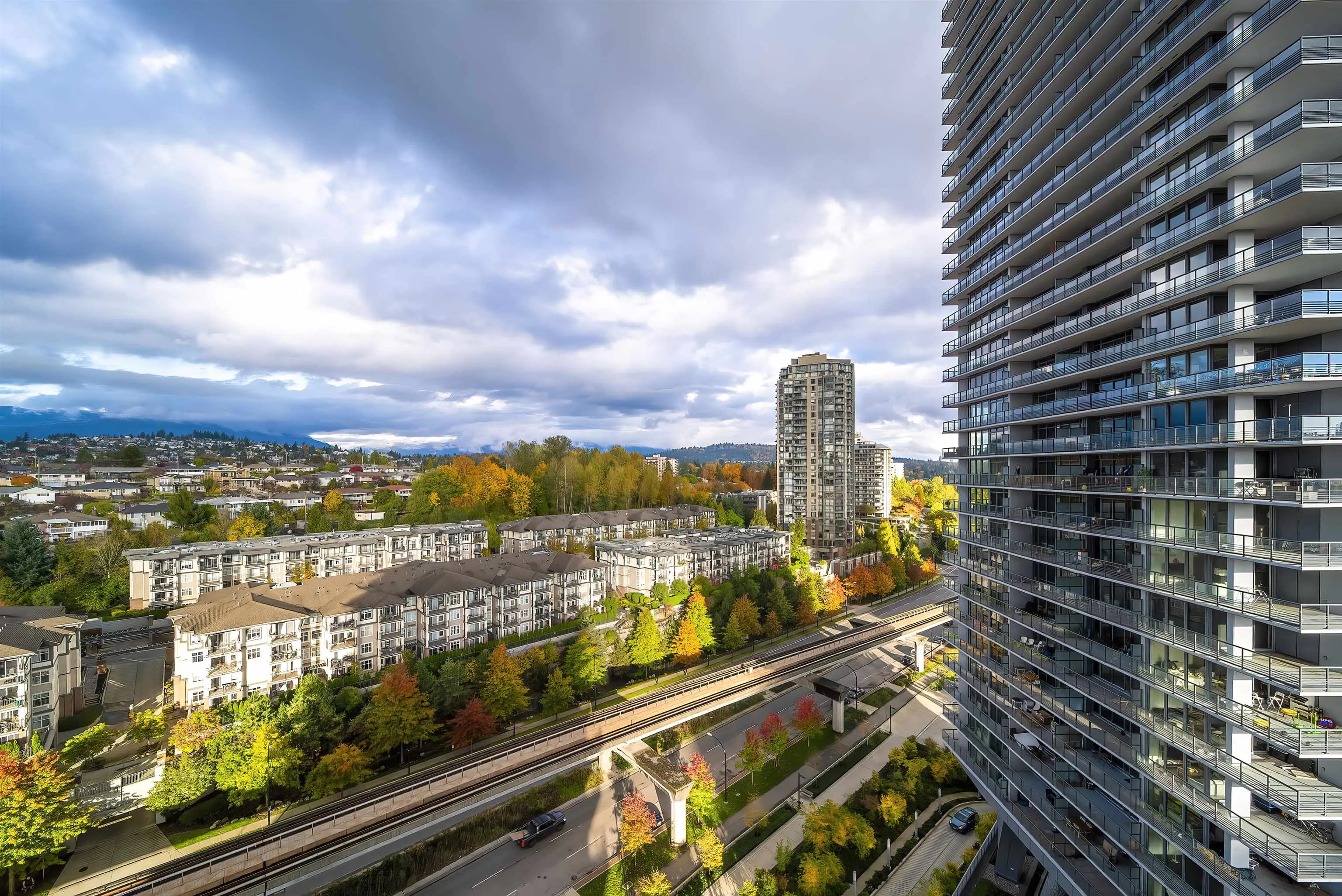 1309 4720 Lougheed Highway