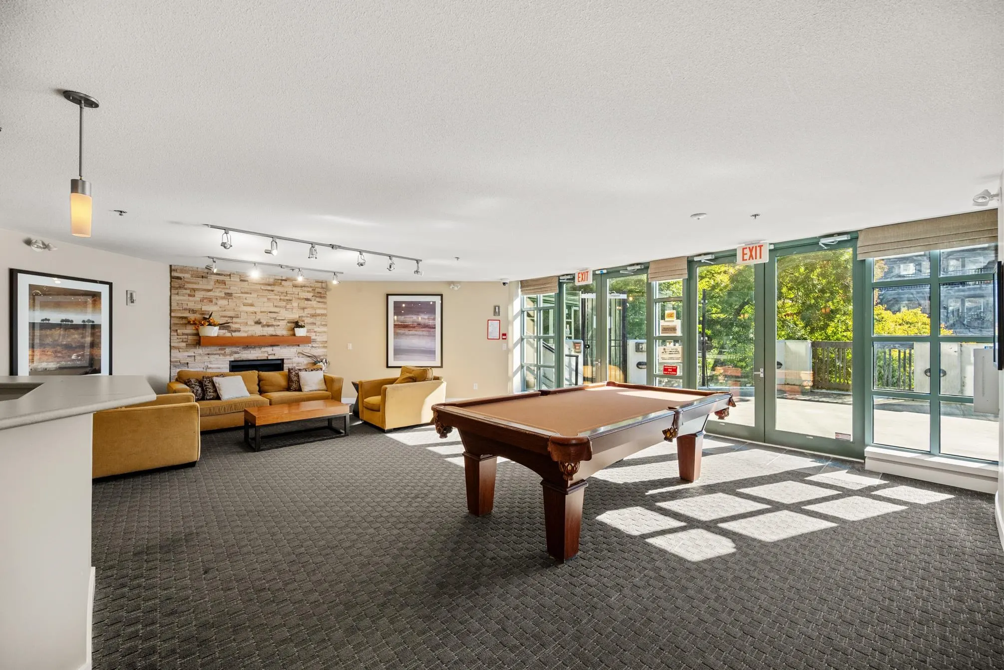 172 9133 Government Street