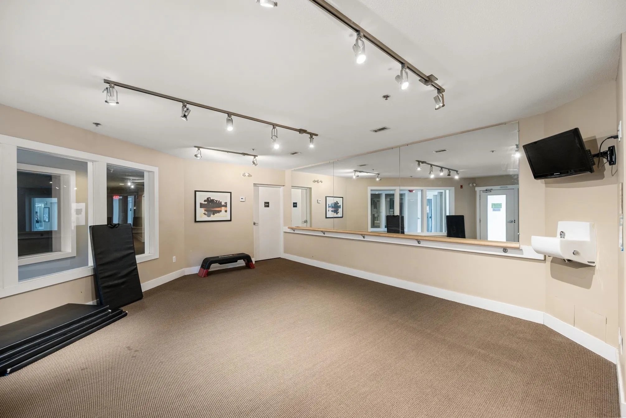 172 9133 Government Street