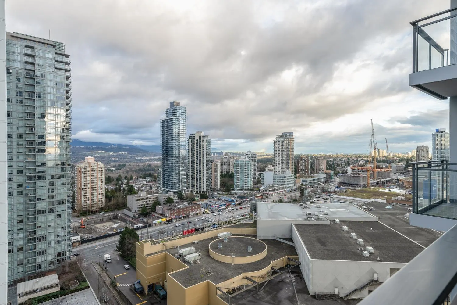 2308 6098 Station Street