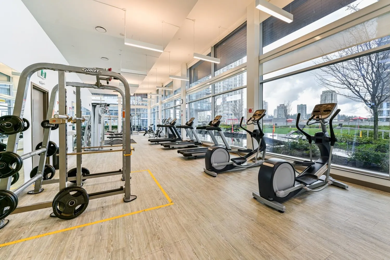 2308 6098 Station Street