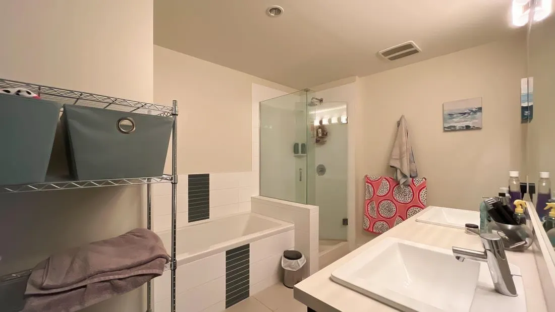 111 3163 Riverwalk Avenue