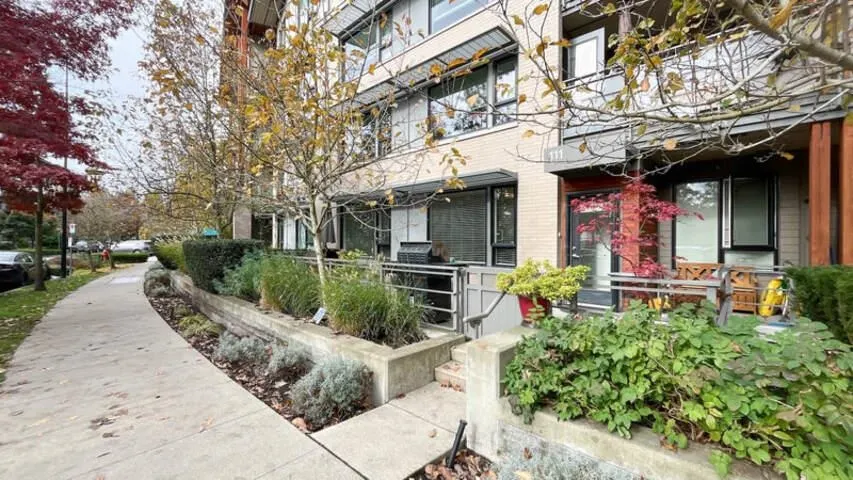 111 3163 Riverwalk Avenue