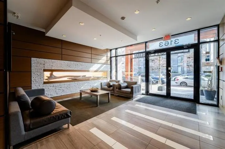 111 3163 Riverwalk Avenue