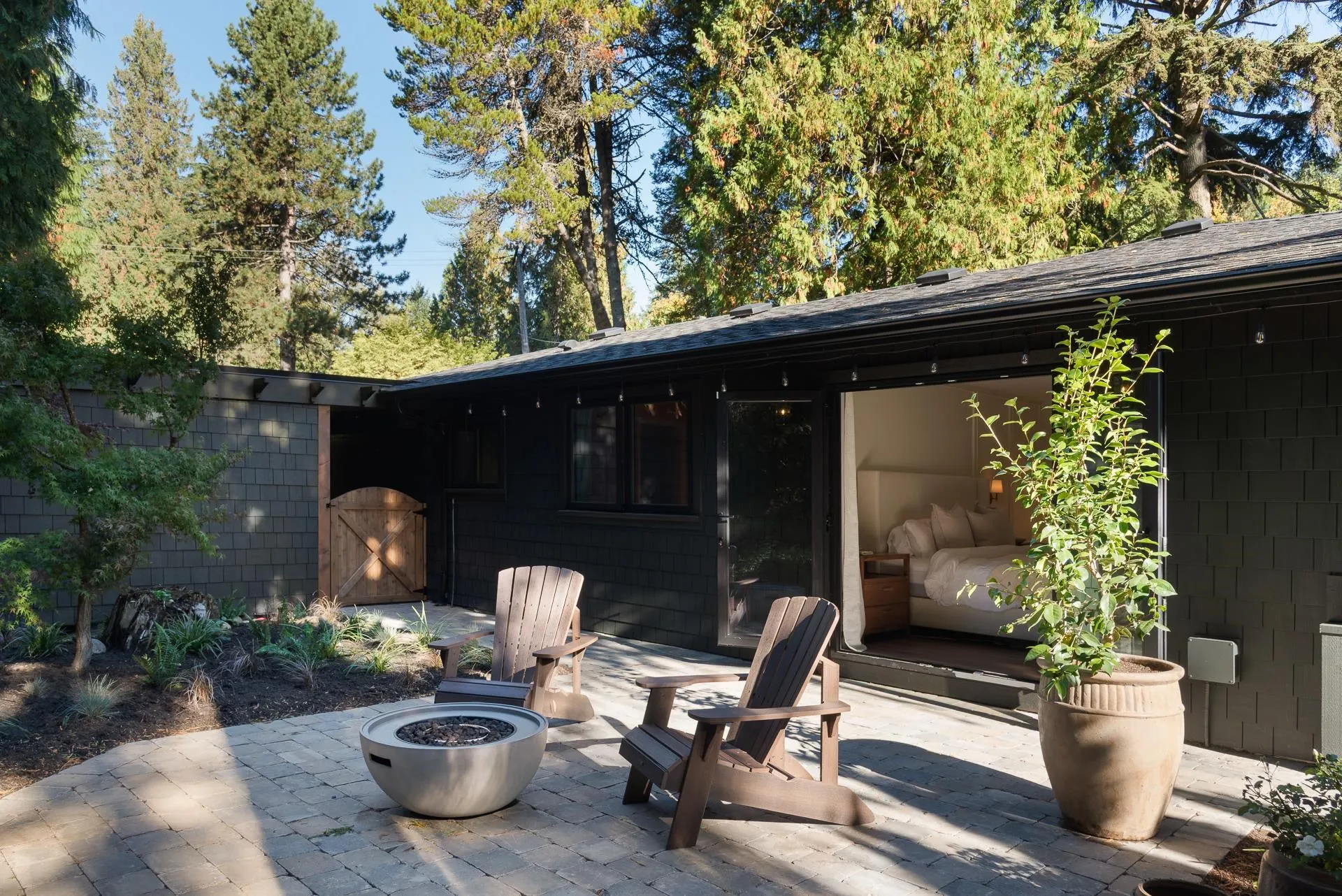 5075 Howe Sound Lane