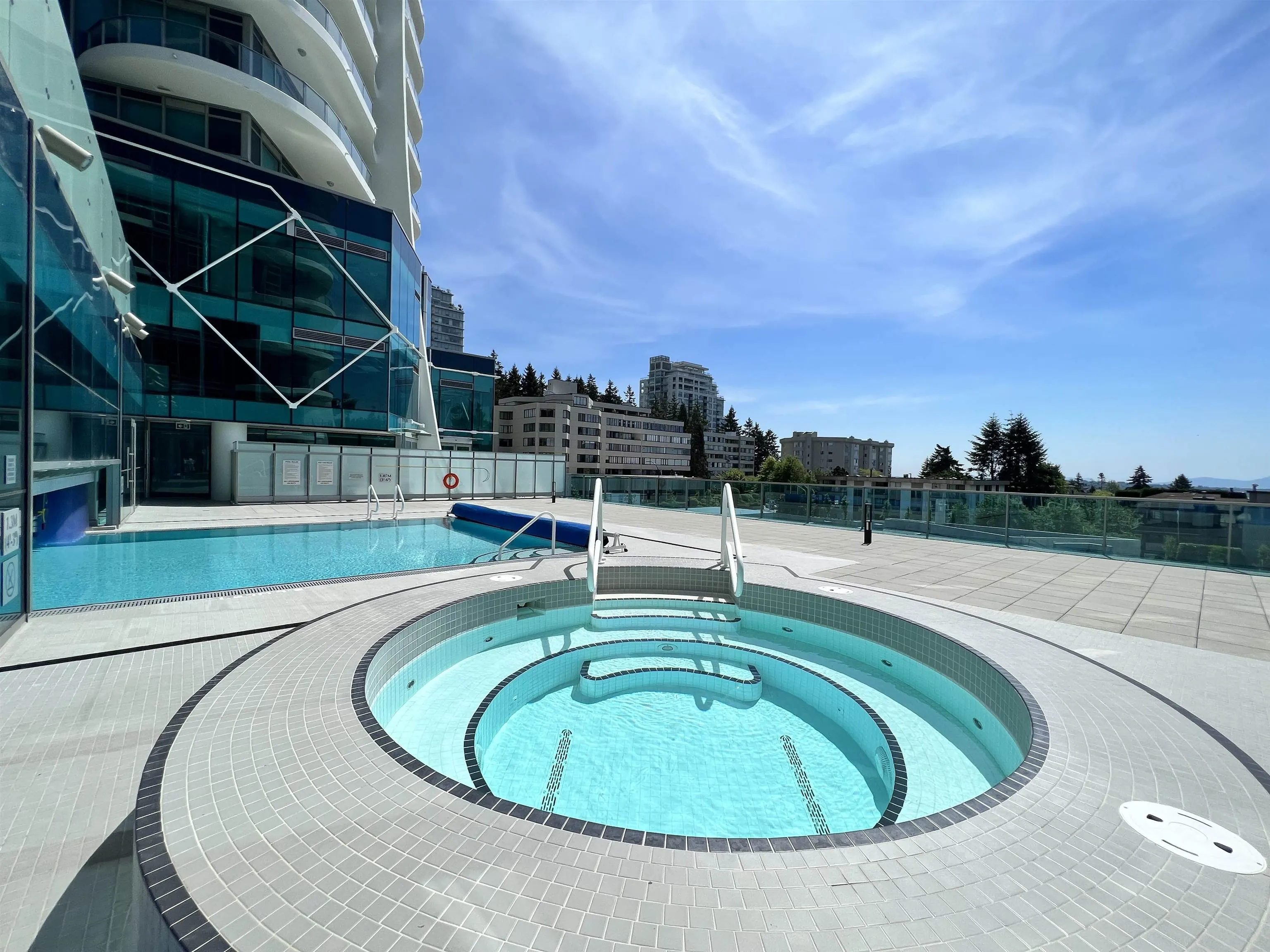 1503 1501 Foster Street