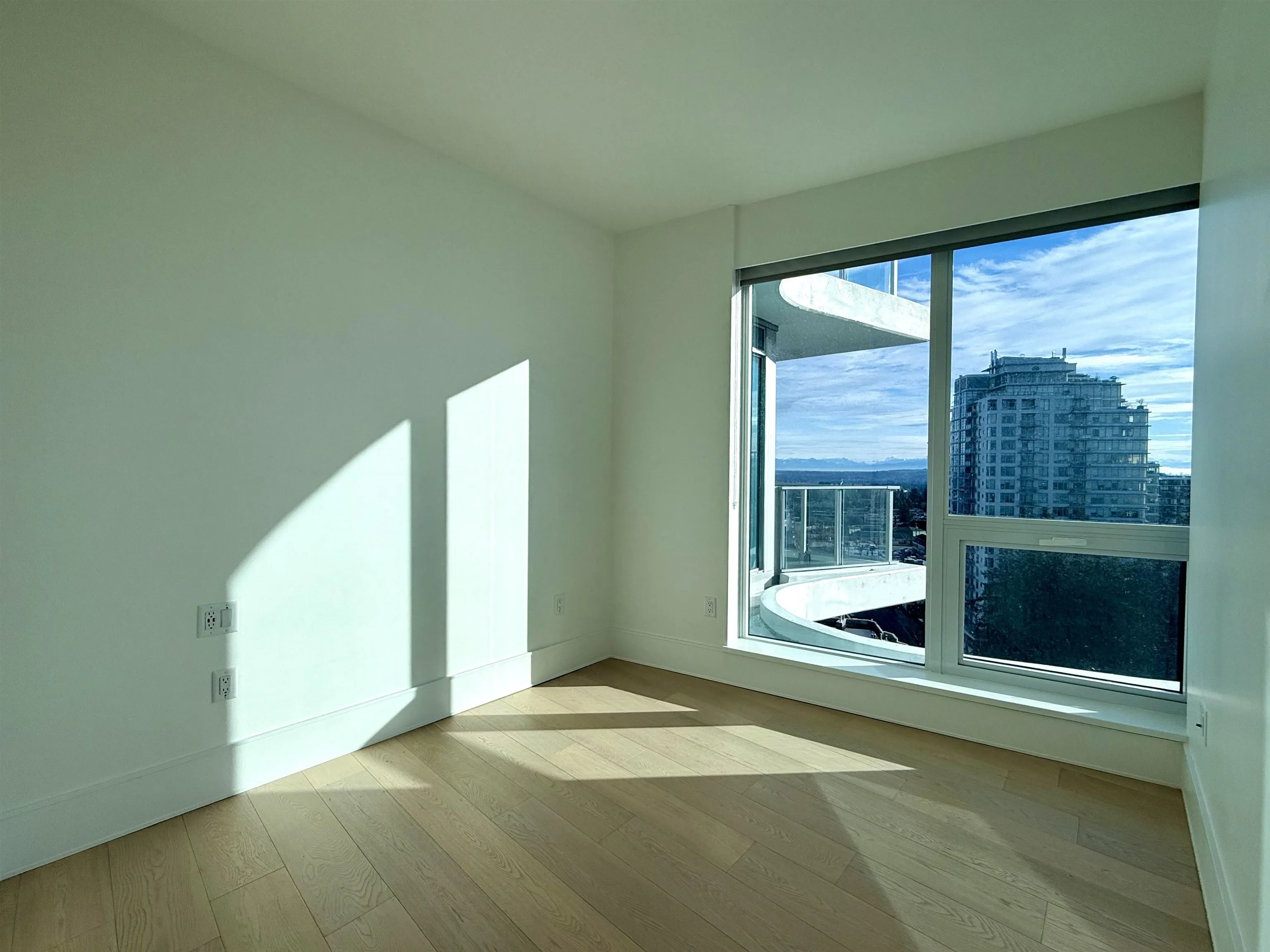 1503 1501 Foster Street