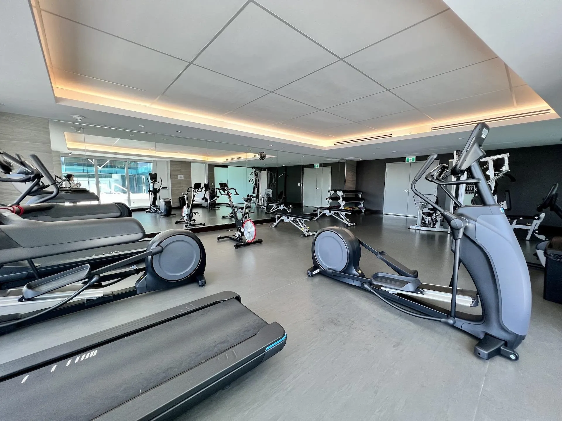 1503 1501 Foster Street