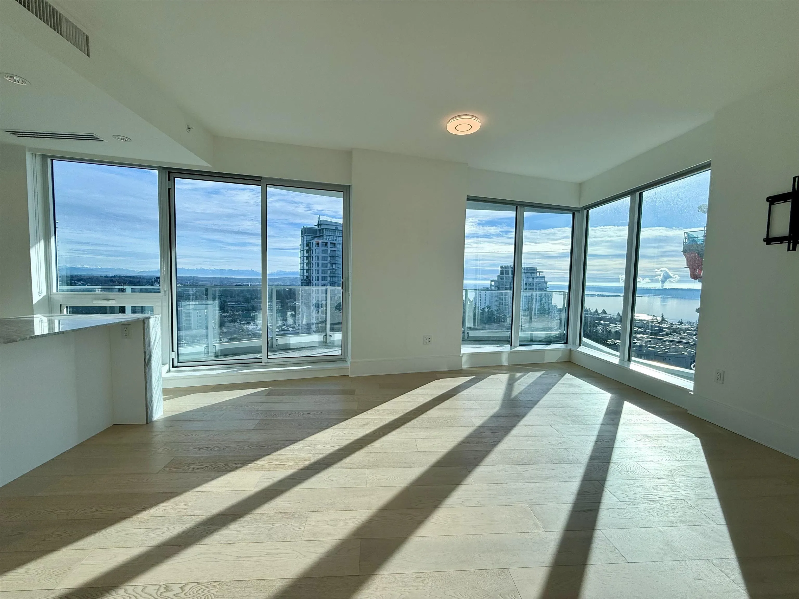 1503 1501 Foster Street