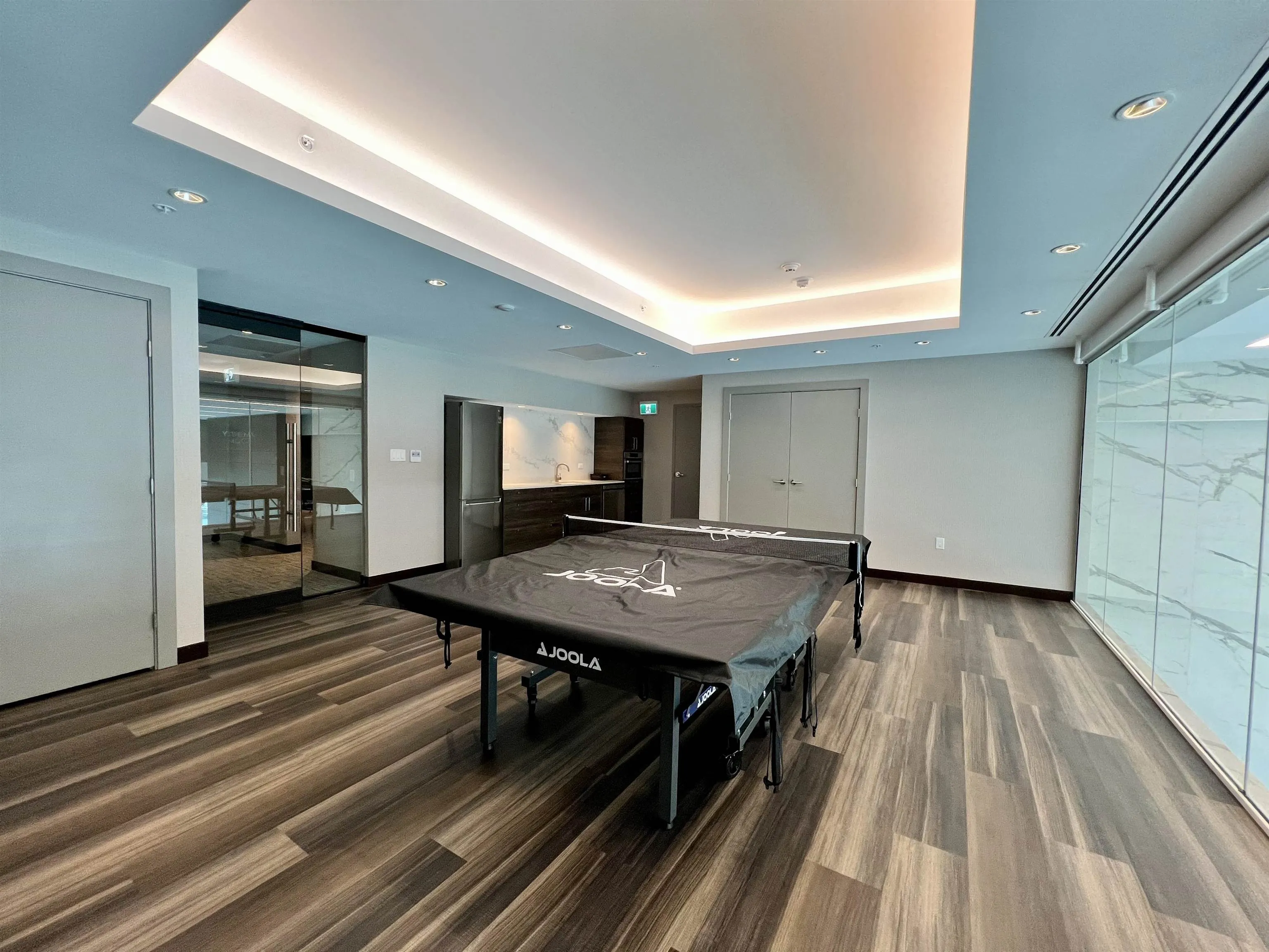 1503 1501 Foster Street