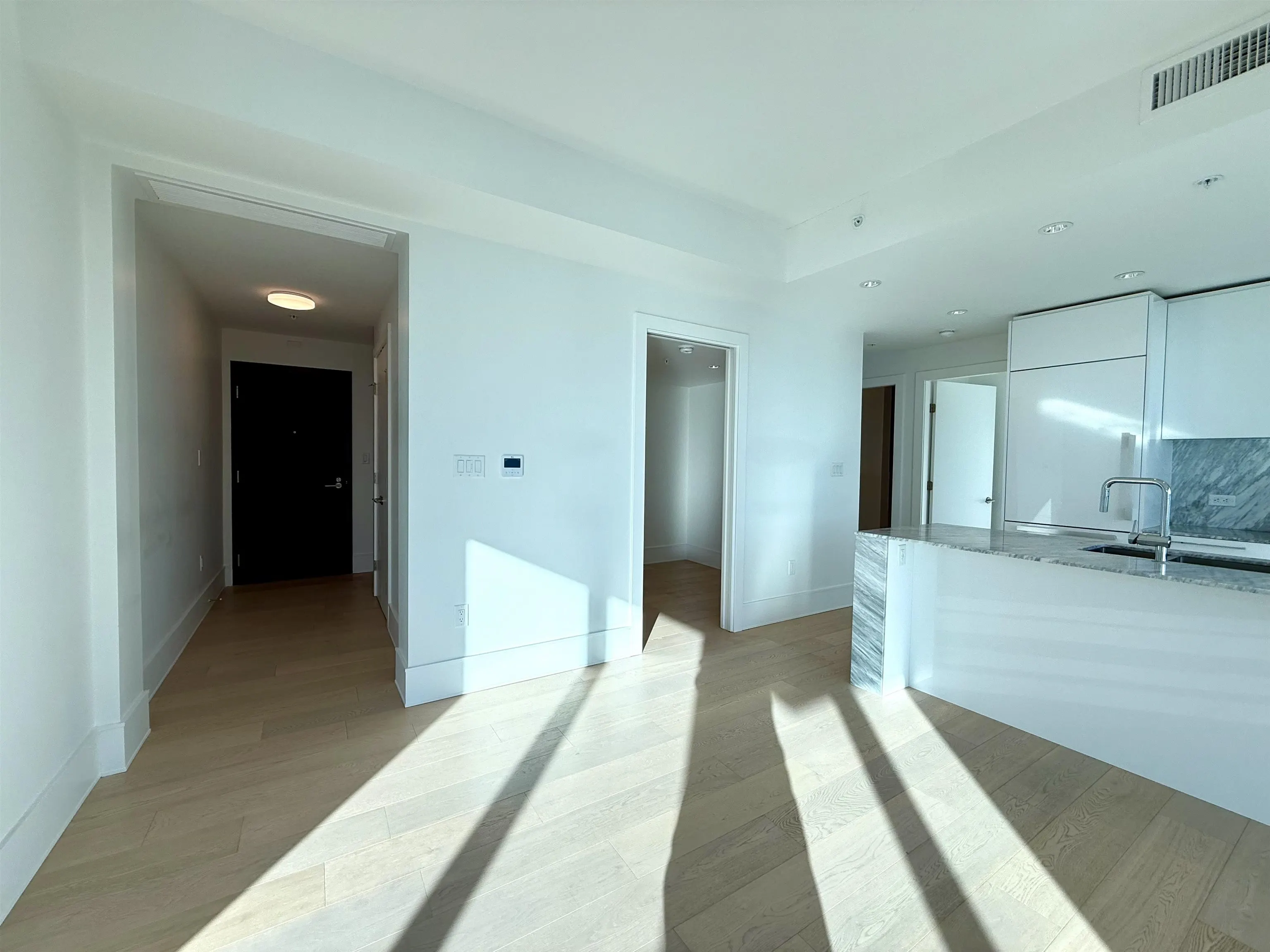 1503 1501 Foster Street