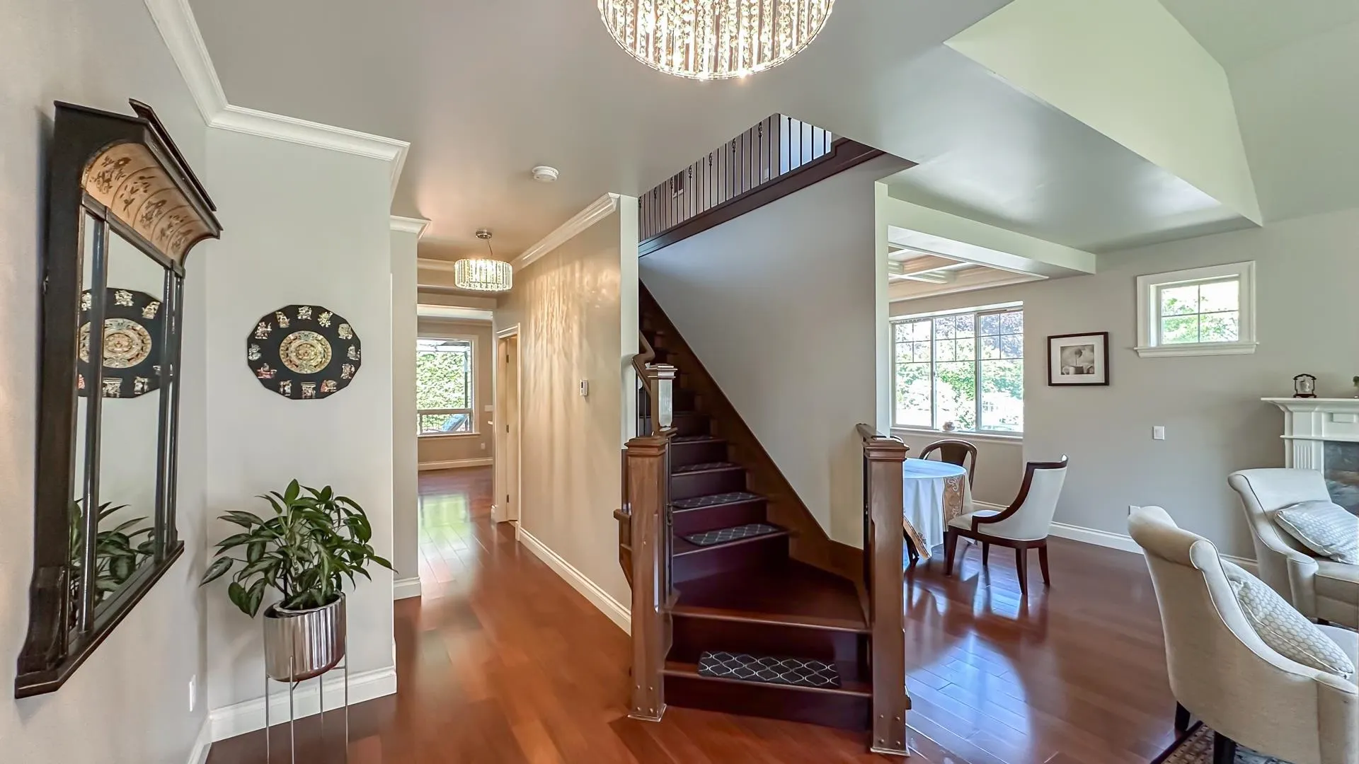 5487 Hardwick Street