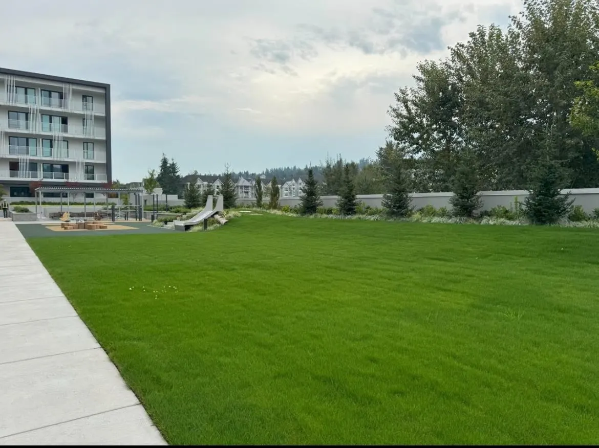 504 3075 Murray Street