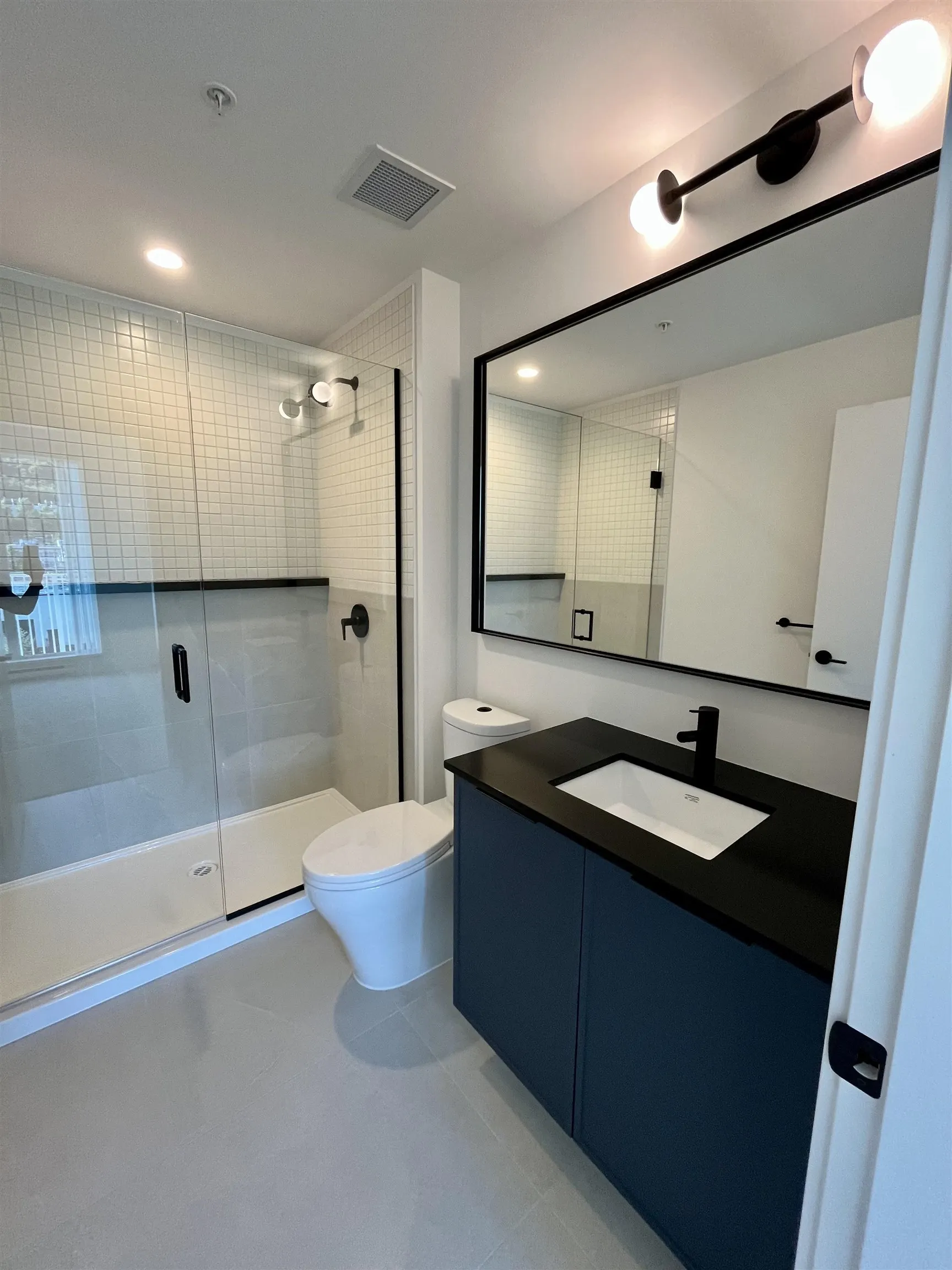 504 3075 Murray Street