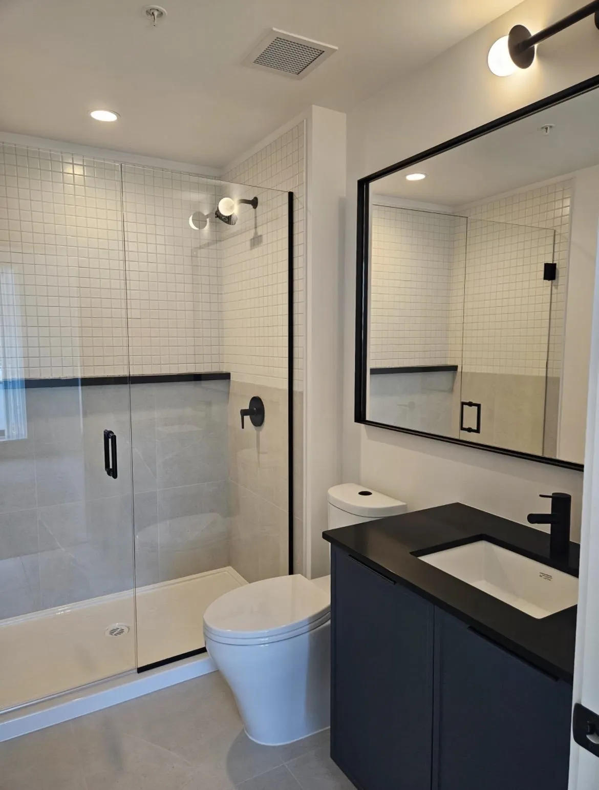 504 3075 Murray Street