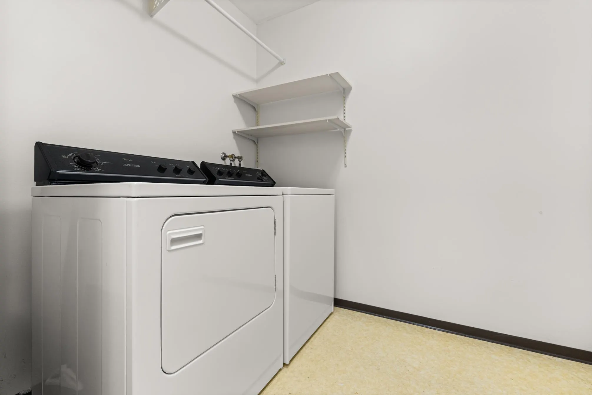 205 1531 Merklin Street