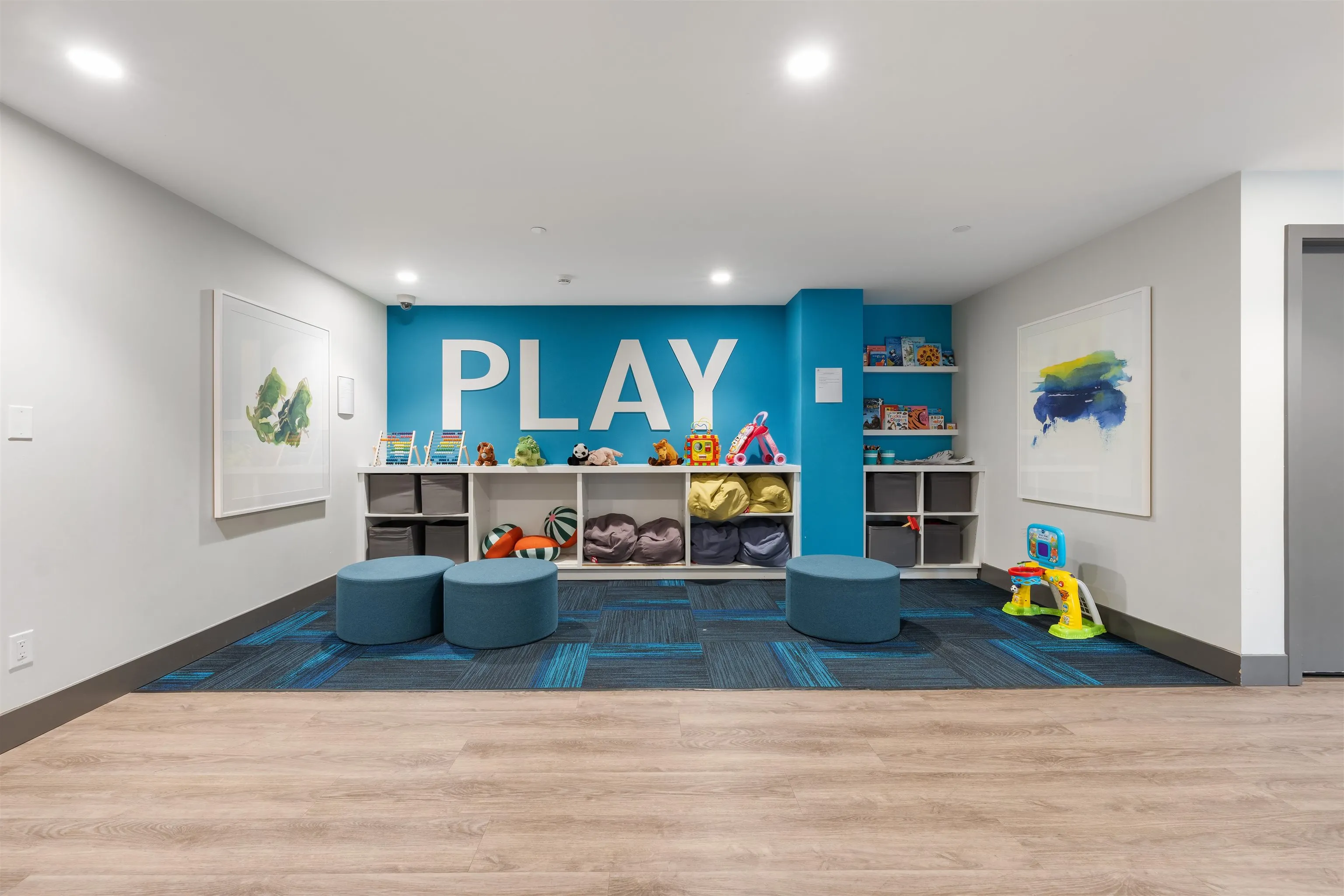 601 8570 Rivergrass Drive