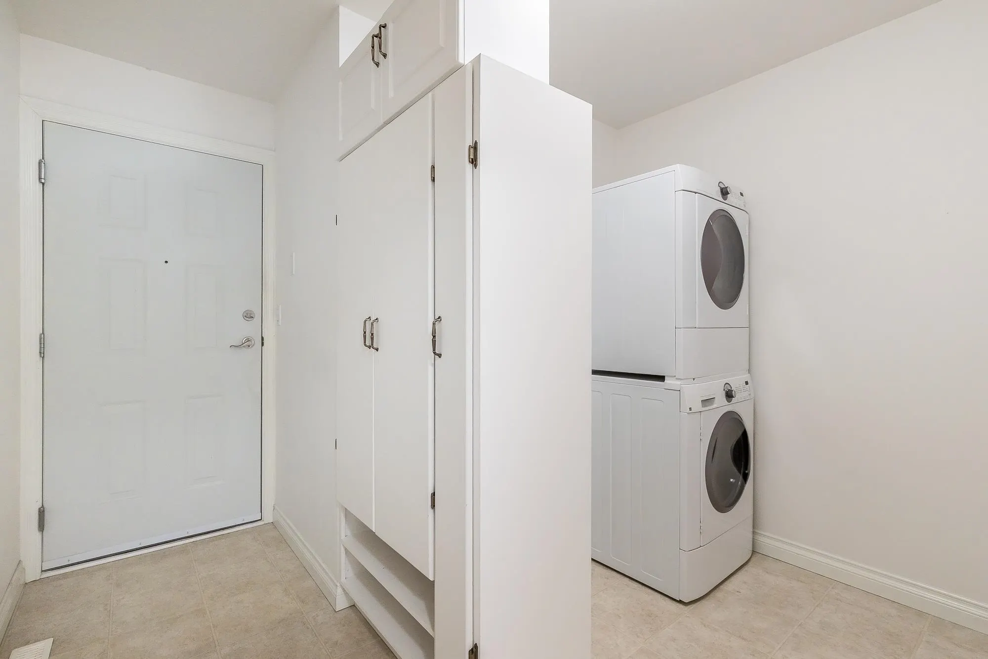 86 46000 Thomas Road