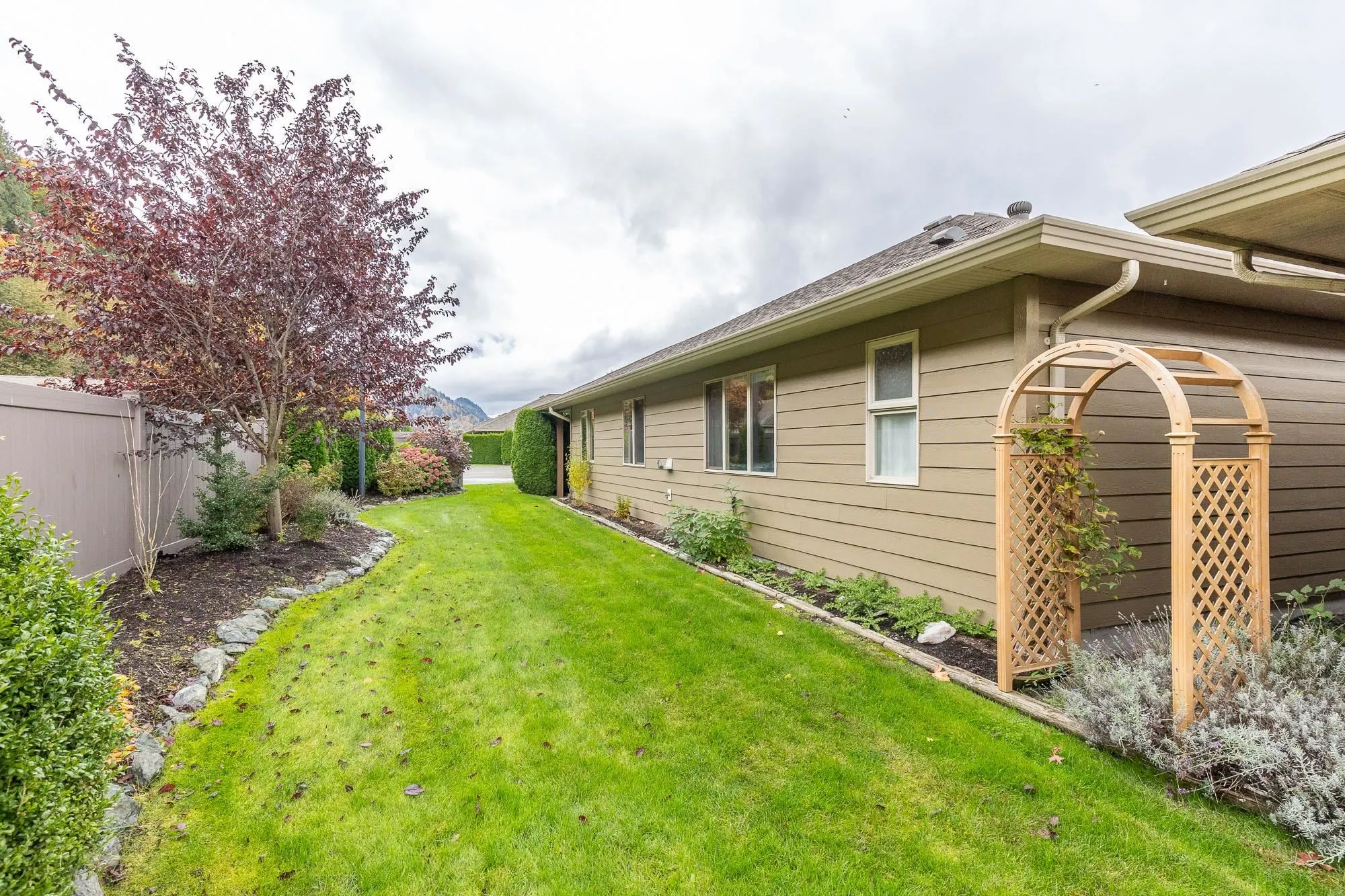 86 46000 Thomas Road