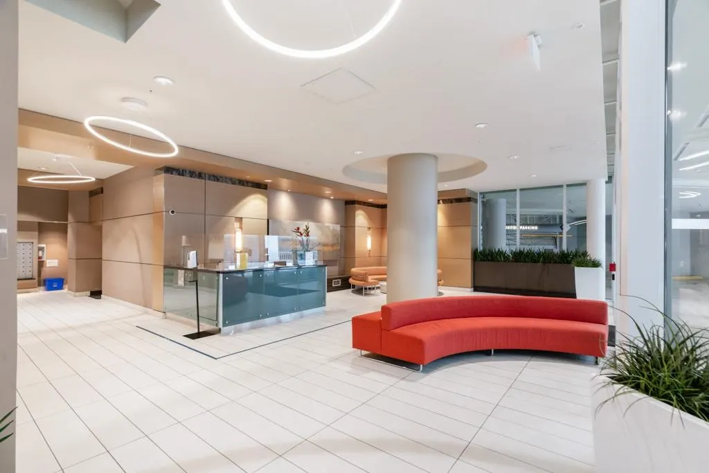 2602 565 Smithe Street