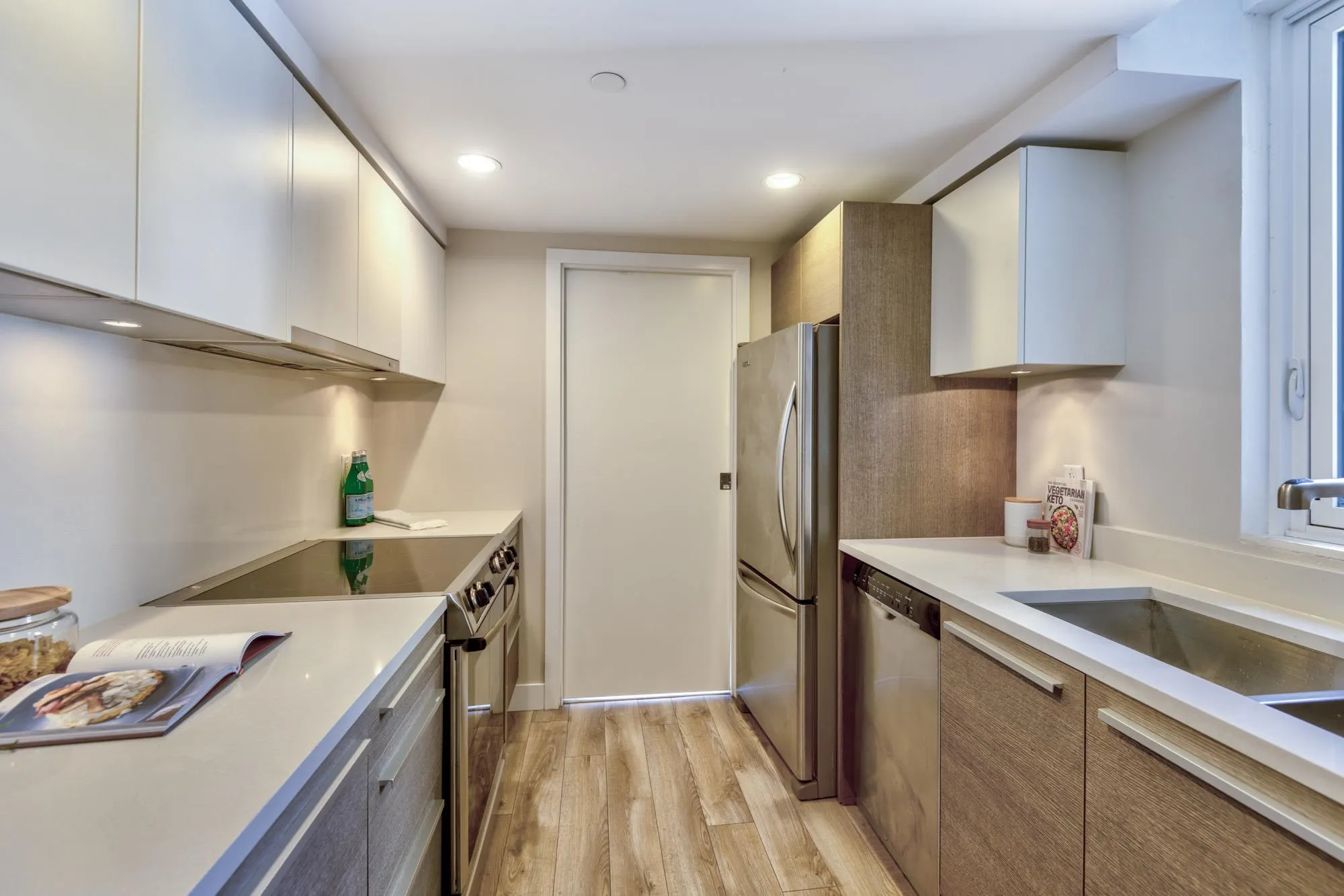 40X 1323 Homer Street