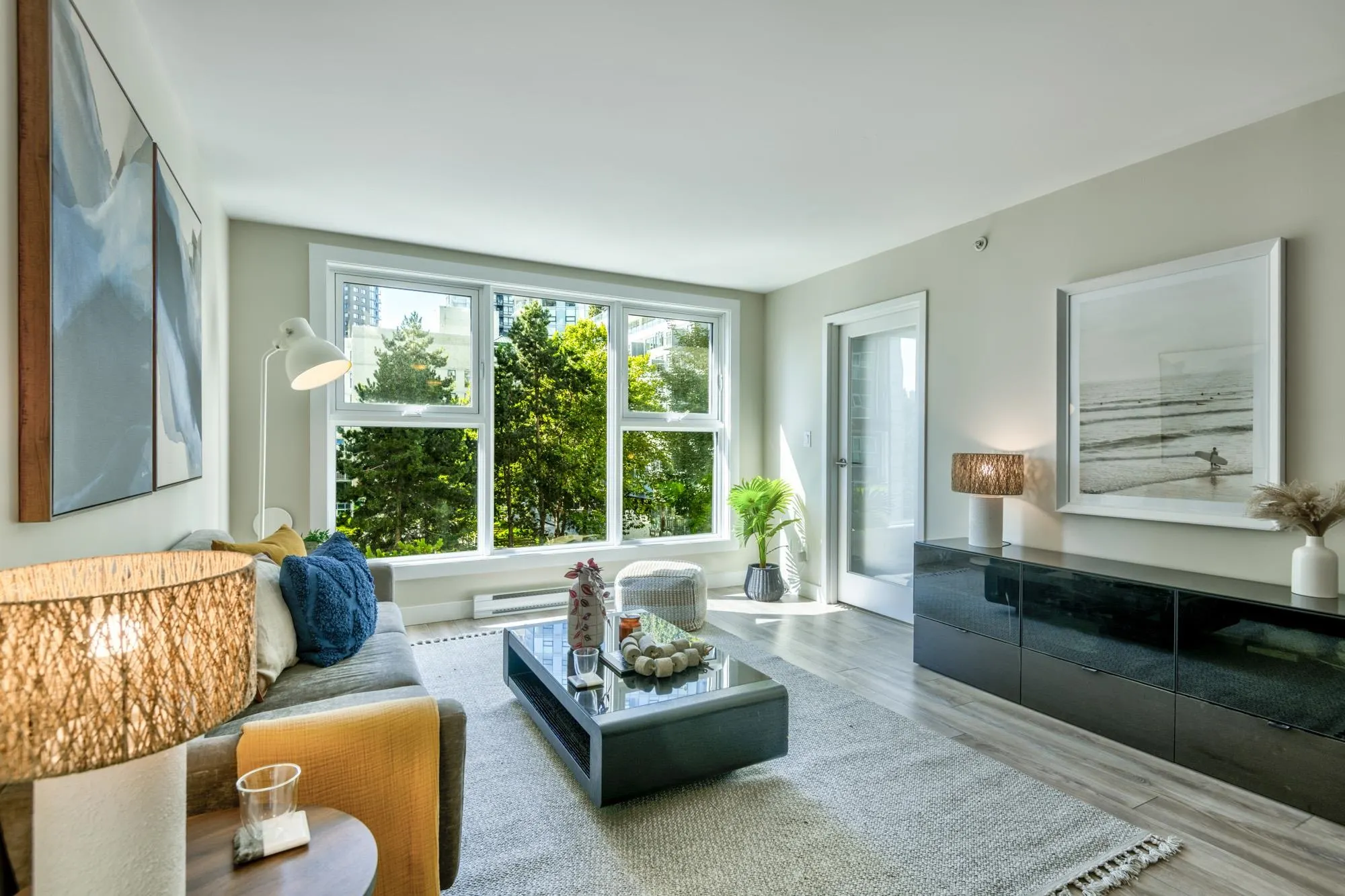 40X 1323 Homer Street