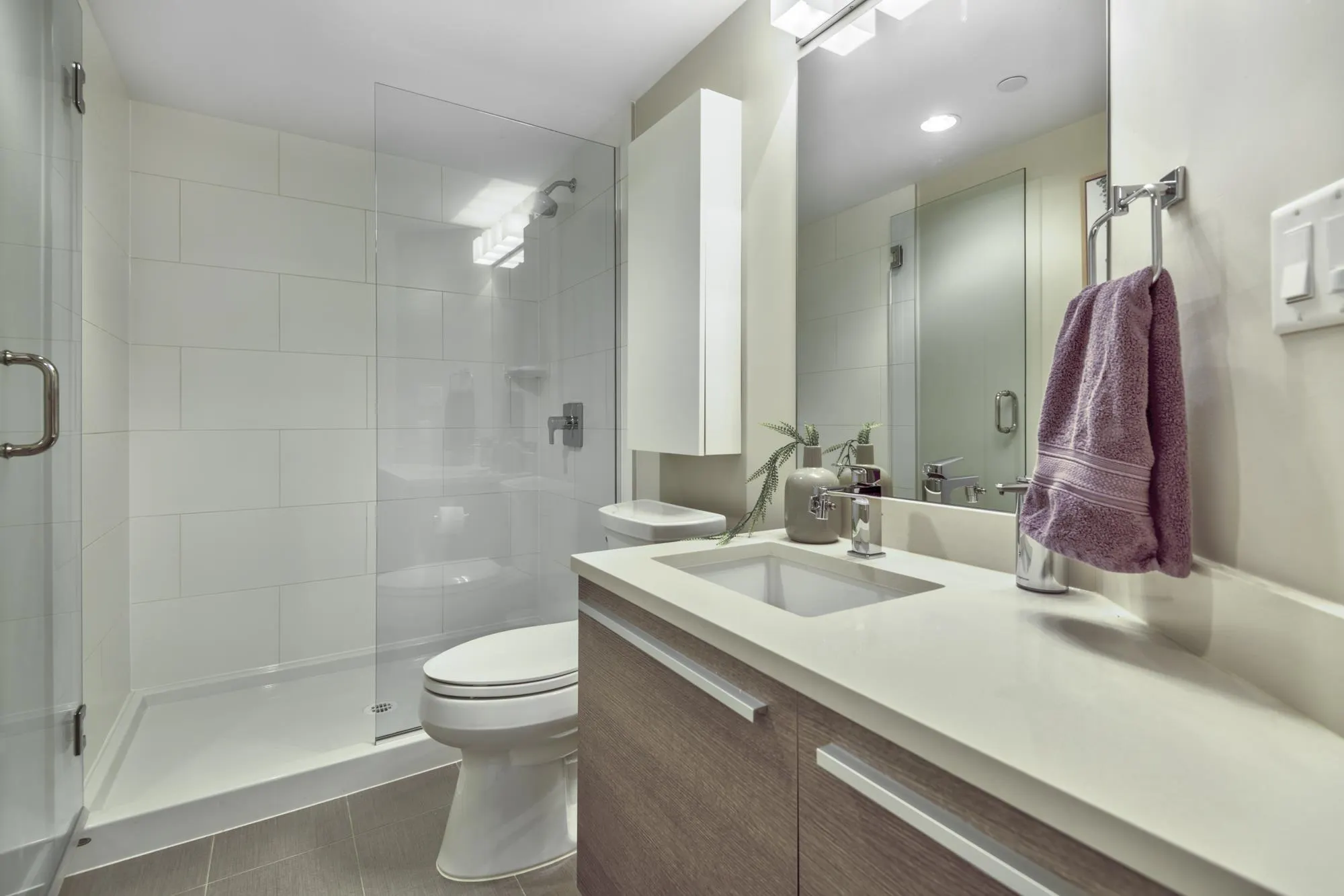 40X 1323 Homer Street