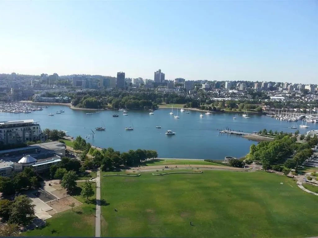 1501 289 Drake Street