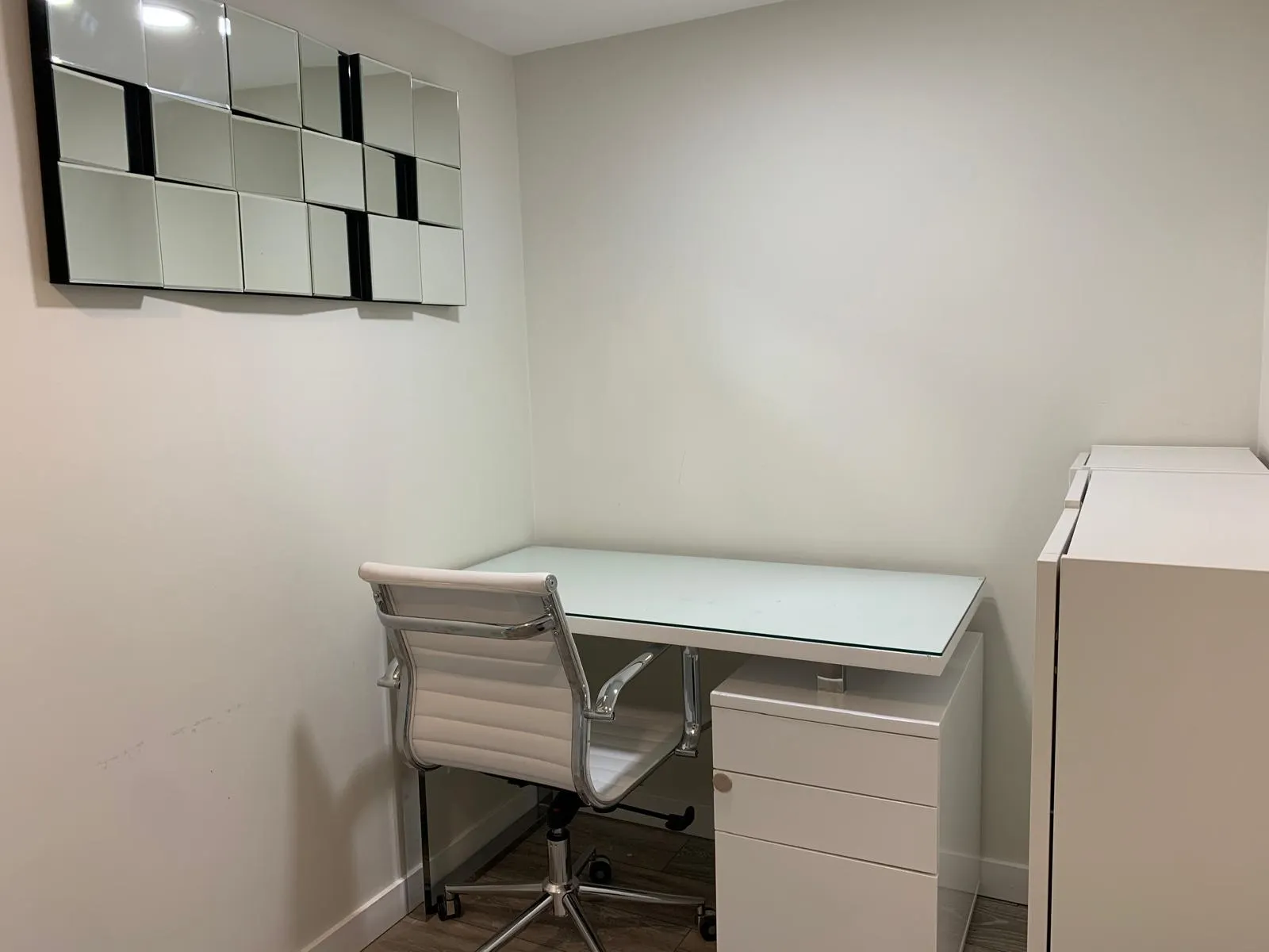 1501 289 Drake Street