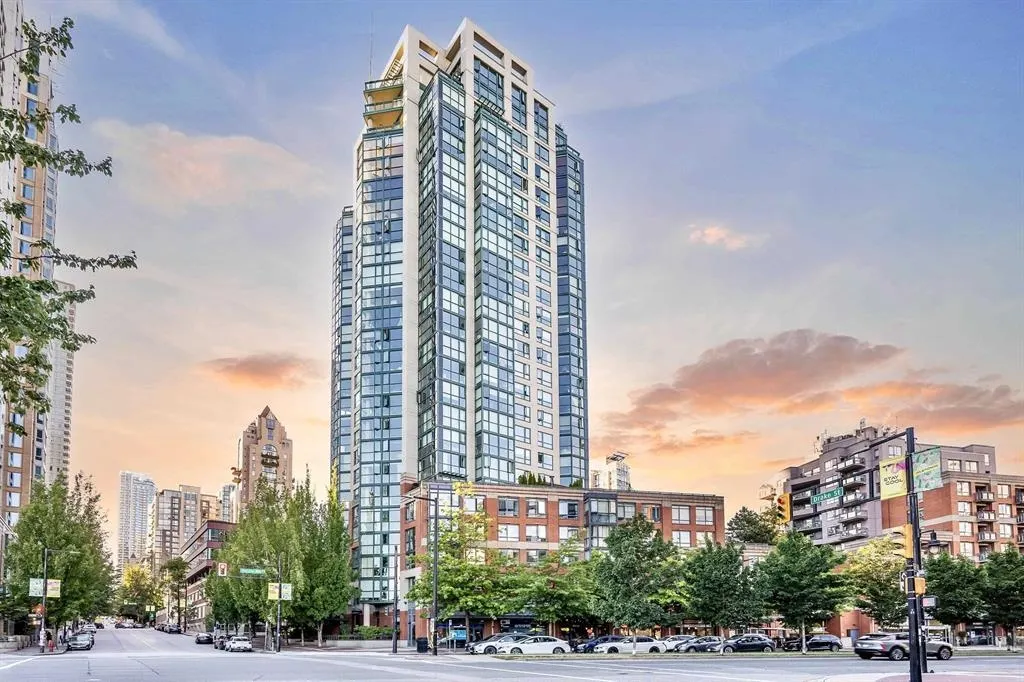 1501 289 Drake Street