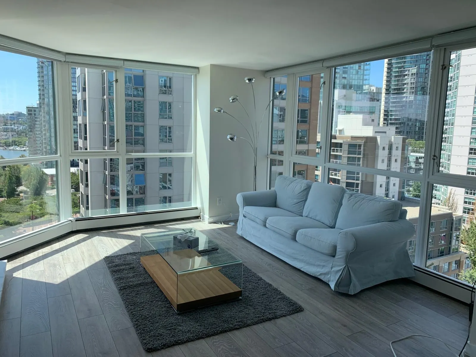 1501 289 Drake Street